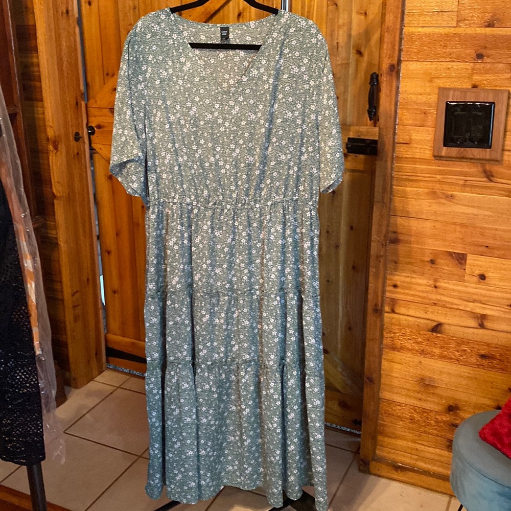 Worn a few times…very comfortable…